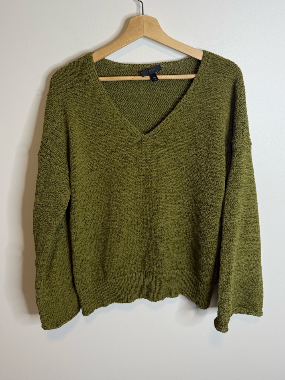 J. Crew Olive V-Neck Knit Pullover green size xxl